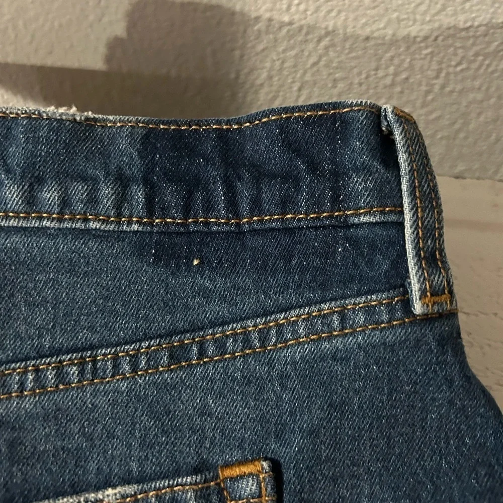 Abercrombie & Fitch The Cutoff High Rise Denim Shorts 34/18 Frayed Hem
